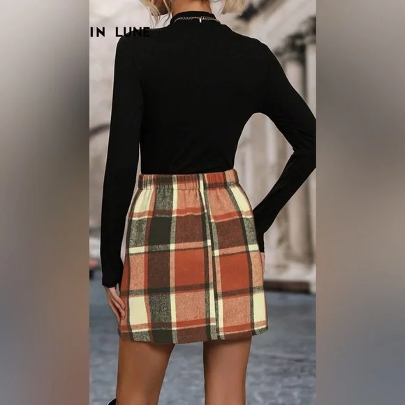 Plaid Mini Skirt_great for Fall - Picture 2 of 7